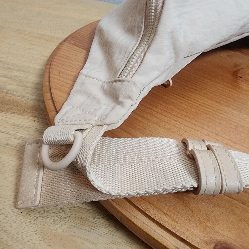 BEIS The Pack Nylon Belt Bag Womens Medium Beige Nylon Crossbody Travel - Picture 6 of 15